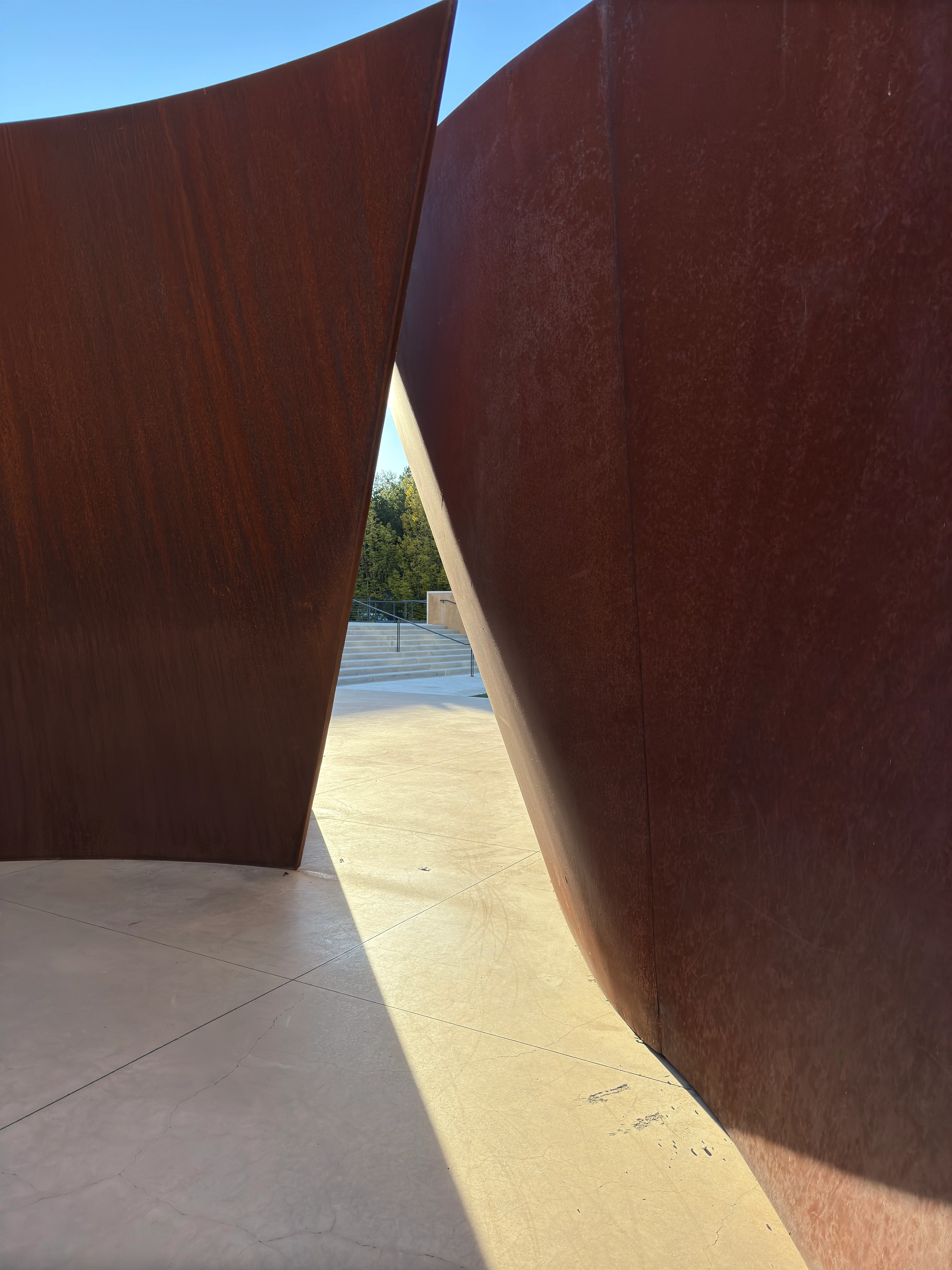 <em>Sequence</em> plays with its environment.